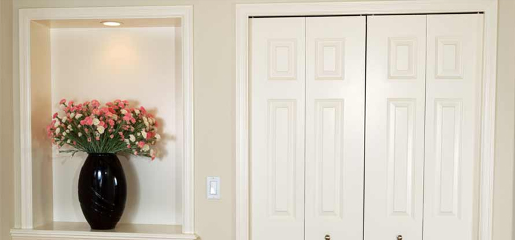 residential closet door repair in Pinecrest